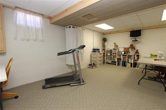 303 Carter Rd, Goshen, IN 46526 photo 24