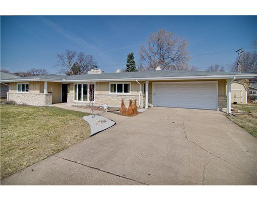 1525 Wall St, South Bend, IN 46615 photo 1