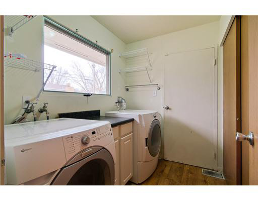 1525 Wall St, South Bend, IN 46615 photo 8