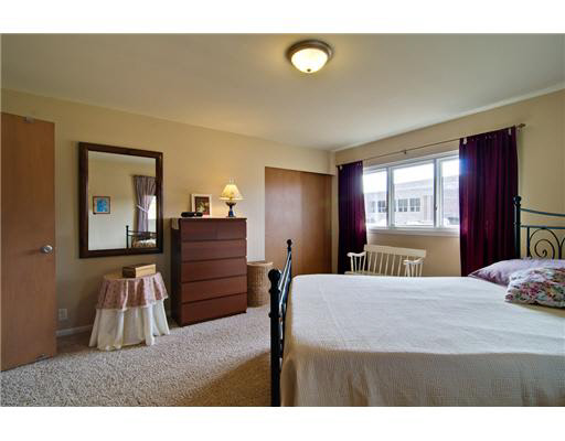 1525 Wall St, South Bend, IN 46615 photo 9