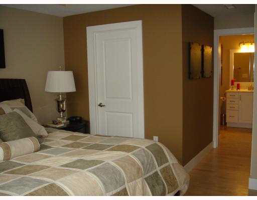 542 Kamm Island Pl #4, Mishawaka, IN 46544 photo 5