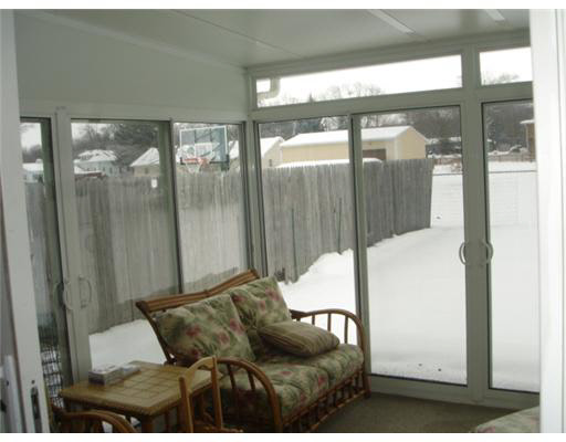 737 Lovechio Dr, Mishawaka, IN 46544 photo 3