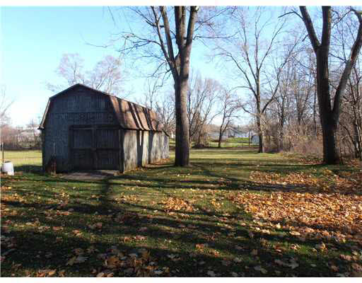 59230 Hollywood Blvd, South Bend, IN 46614 photo 10