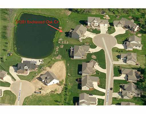 51201 Enchanted Oak Ct, South Bend, IN 46628 photo 2