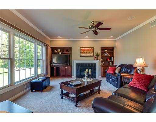 51201 Enchanted Oak Ct, South Bend, IN 46628 photo 7