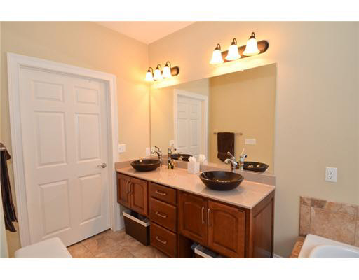 18524 Summer Wind Ln, South Bend, IN 46637 photo 10