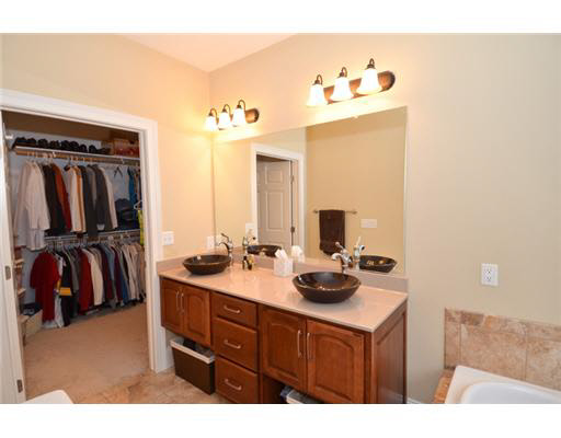 18524 Summer Wind Ln, South Bend, IN 46637 photo 11