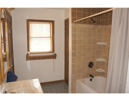 2944 Nutmeg Rd, Plymouth, IN 46563 photo 11