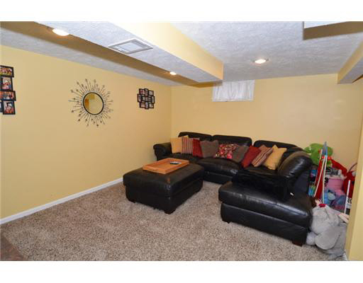 2725 Rockne Dr, South Bend, IN 46615 photo 19