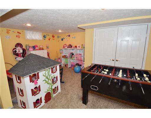 2725 Rockne Dr, South Bend, IN 46615 photo 18
