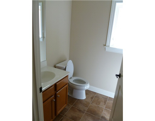 803 N Hill St, South Bend, IN 46617 photo 8