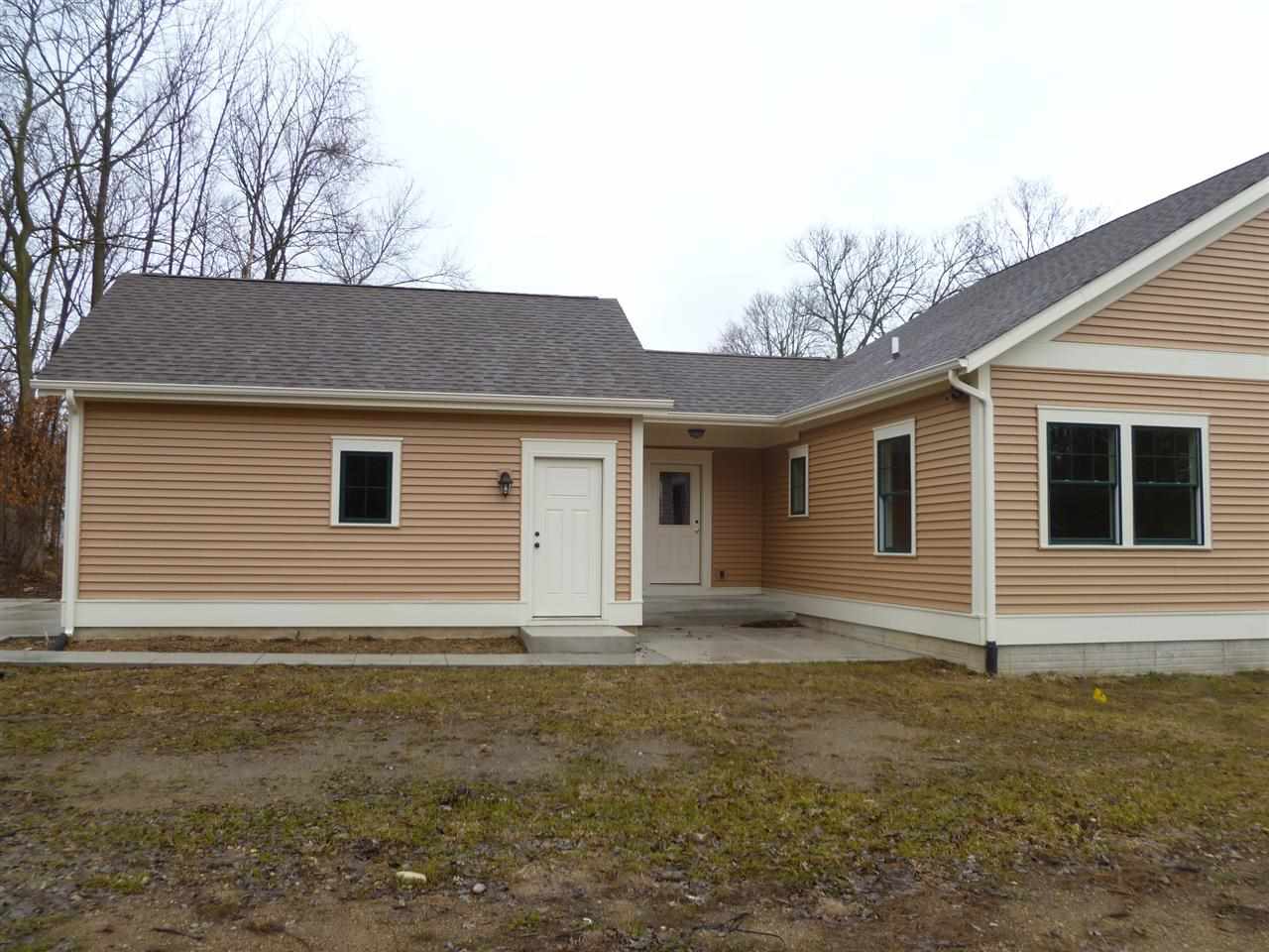 803 N Hill St, South Bend, IN 46617 photo 3