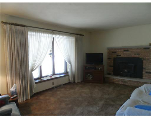 56340 Riviera Blvd, South Bend, IN 46619 photo 3