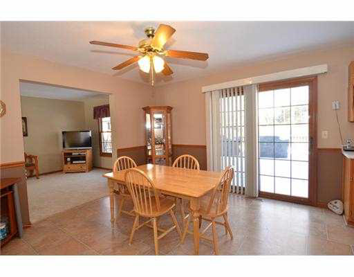 10355 Ashleys Meadow Dr, Granger, IN 46530 photo 4