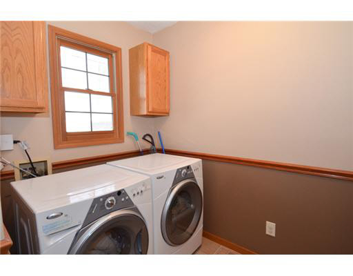 10355 Ashleys Meadow Dr, Granger, IN 46530 photo 12