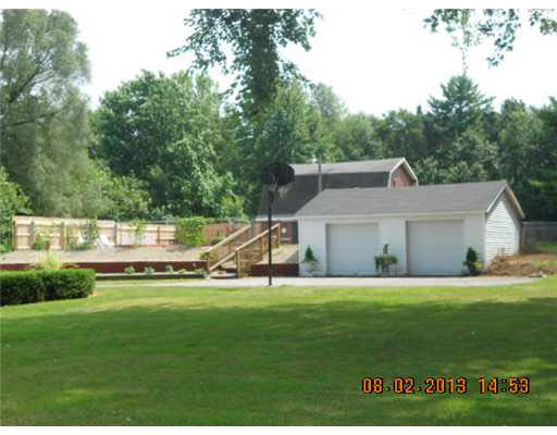 20430 Johnson Rd, South Bend, IN 46614 photo 3