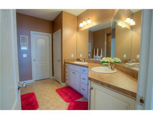24554 Rolling Oak Dr, South Bend, IN 46628 photo 11