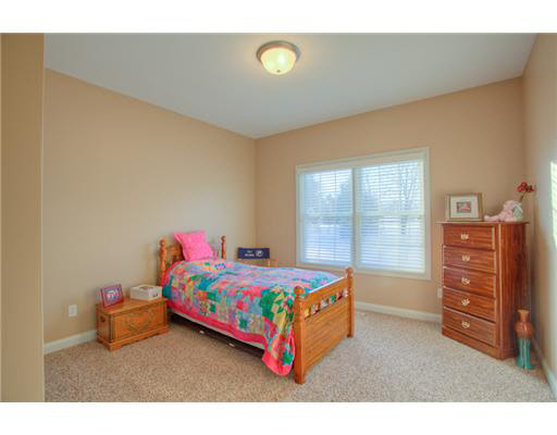 24554 Rolling Oak Dr, South Bend, IN 46628 photo 13