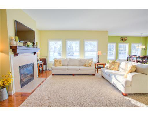 24554 Rolling Oak Dr, South Bend, IN 46628 photo 5
