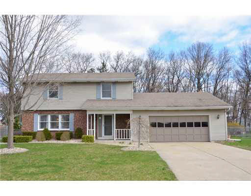10221 Golden Wheat Dr, Granger, IN 46530 photo 1