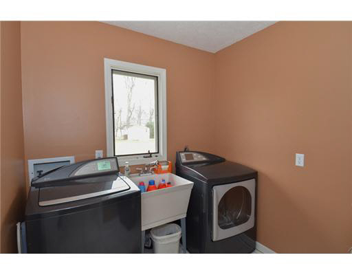 10221 Golden Wheat Dr, Granger, IN 46530 photo 14