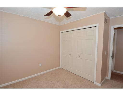 10221 Golden Wheat Dr, Granger, IN 46530 photo 12