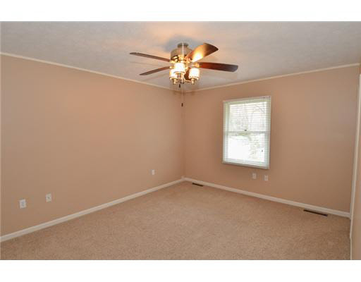 10221 Golden Wheat Dr, Granger, IN 46530 photo 6