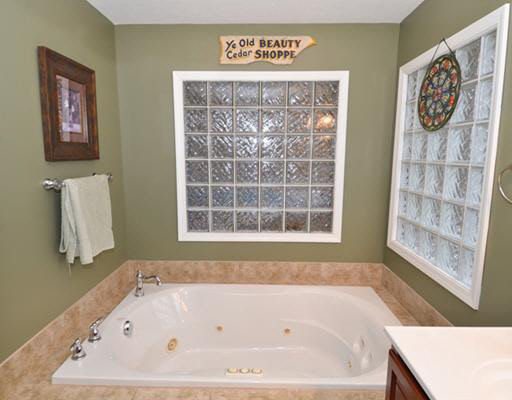 26380 Pine Valley Ct, South Bend, IN 46628 photo 10
