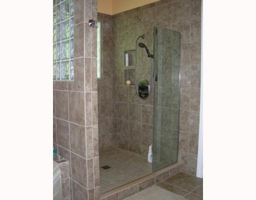 1422 Vistula Landing Dr, Osceola, IN 46561 photo 5