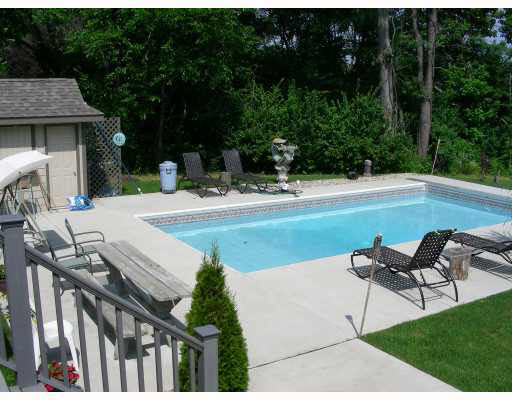 1422 Vistula Landing Dr, Osceola, IN 46561 photo 7