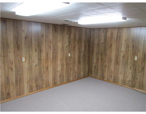 26301 Wayne Cir, South Bend, IN 46619 photo 12