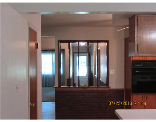 10569 Curtis St, Osceola, IN 46561 photo 3