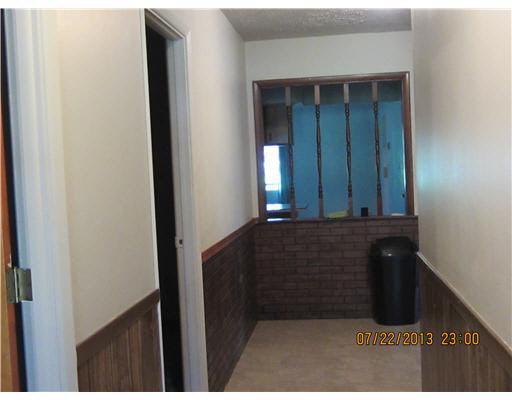 10569 Curtis St, Osceola, IN 46561 photo 9