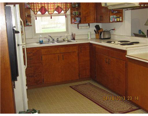 10569 Curtis St, Osceola, IN 46561 photo 2