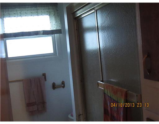 10569 Curtis St, Osceola, IN 46561 photo 7