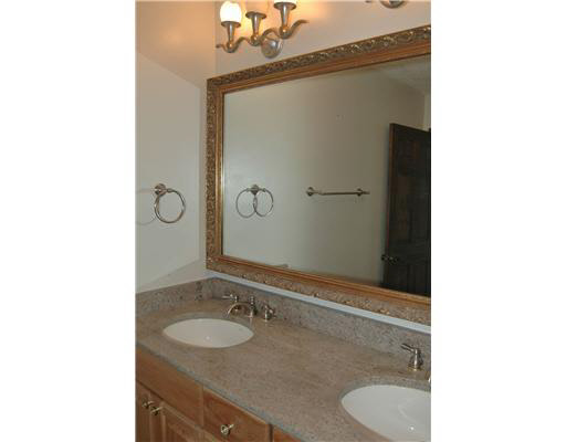 17924 Fox Den Dr, Granger, IN 46530 photo 10