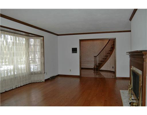 17924 Fox Den Dr, Granger, IN 46530 photo 3