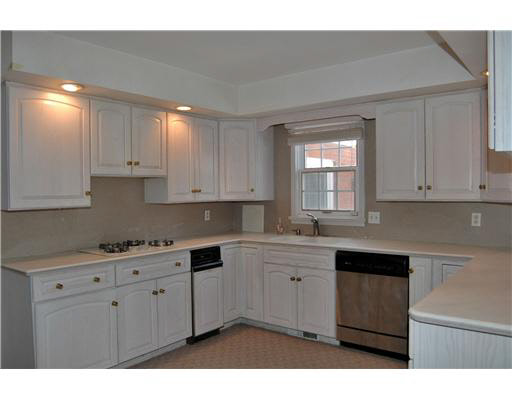17924 Fox Den Dr, Granger, IN 46530 photo 4