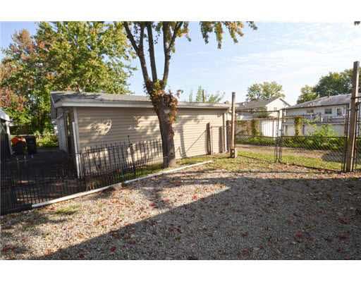 1218 Union St, Mishawaka, IN 46544 photo 11