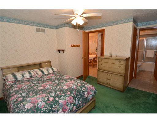 1218 Union St, Mishawaka, IN 46544 photo 9