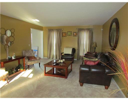 2002 Miniature Rose Ln, Mishawaka, IN 46544 photo 23