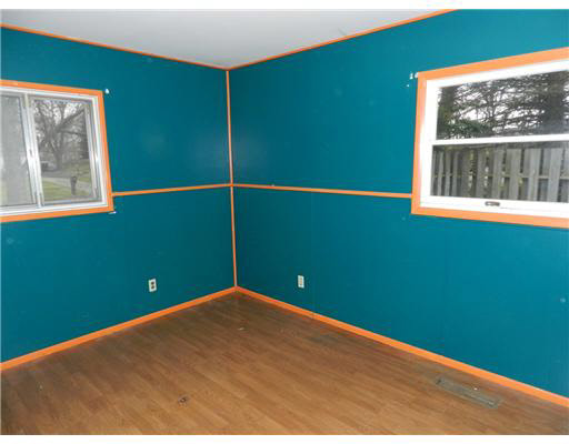 15775 Arthur St, Granger, IN 46530 photo 6