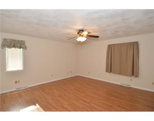 62323 Oak Rd, South Bend, IN 46614 photo 11