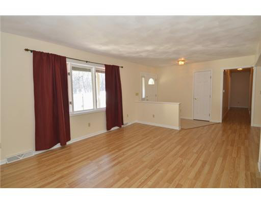 62323 Oak Rd, South Bend, IN 46614 photo 5