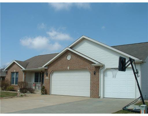19087 Tyler Ct, Goshen, IN 46528 photo 1