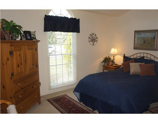 51330 Pembridge Ct, Granger, IN 46530 photo 12