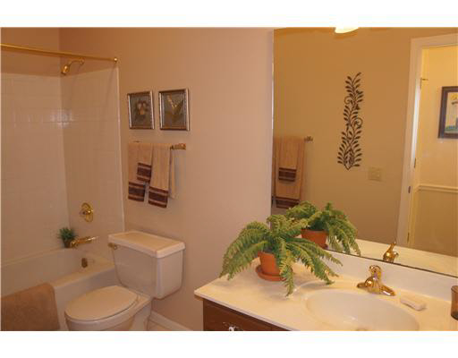 51330 Pembridge Ct, Granger, IN 46530 photo 14