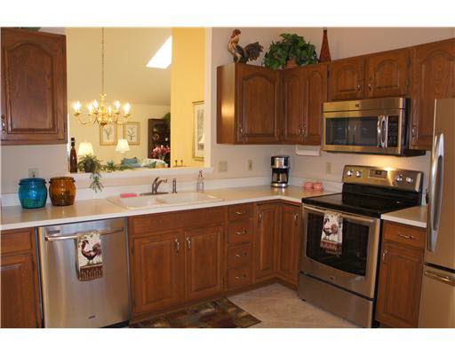 51330 Pembridge Ct, Granger, IN 46530 photo 3