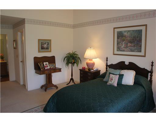 51330 Pembridge Ct, Granger, IN 46530 photo 10