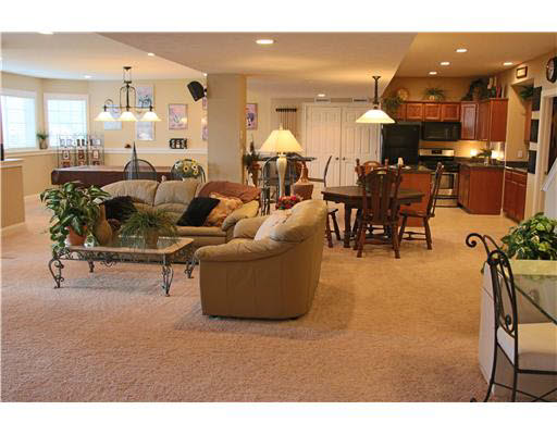 14251 Southold Dr, Granger, IN 46530 photo 17